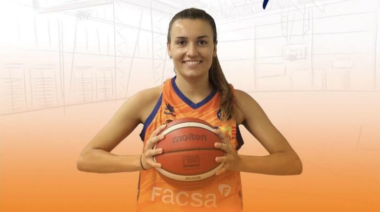 Marina Sempere renovada al primer equip de Vila-real bàsquet