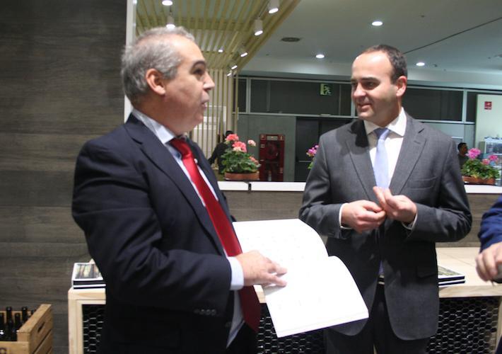 Cs exigeix mesures per a impulsar la indústria taulellera en la seua visita a Cevisama  