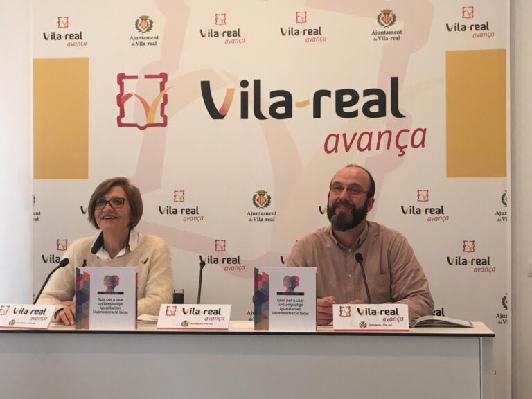 200 exemplars d’una guia per a impulsar el llenguatge igualitari seran repartits entre els departaments municipals