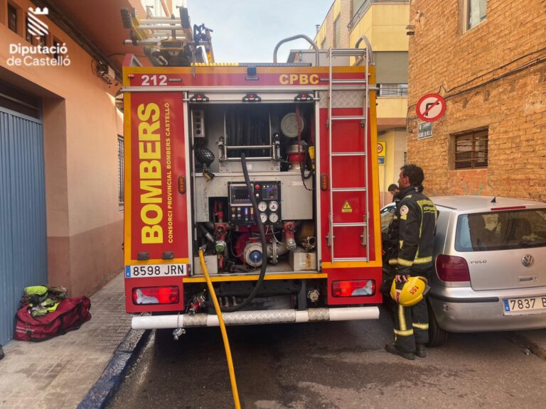 Extingit un incendi en un pis de Vila-real
