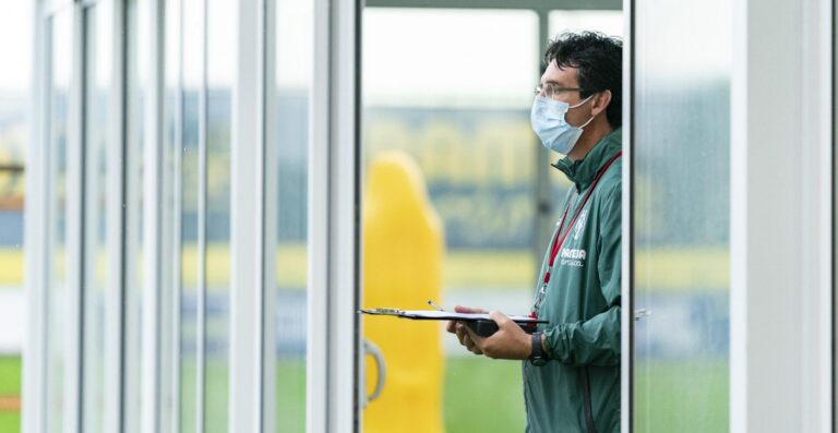 El Villarreal C.F. torna als entrenaments per a preparar el partit enfront el Levante U.D. 