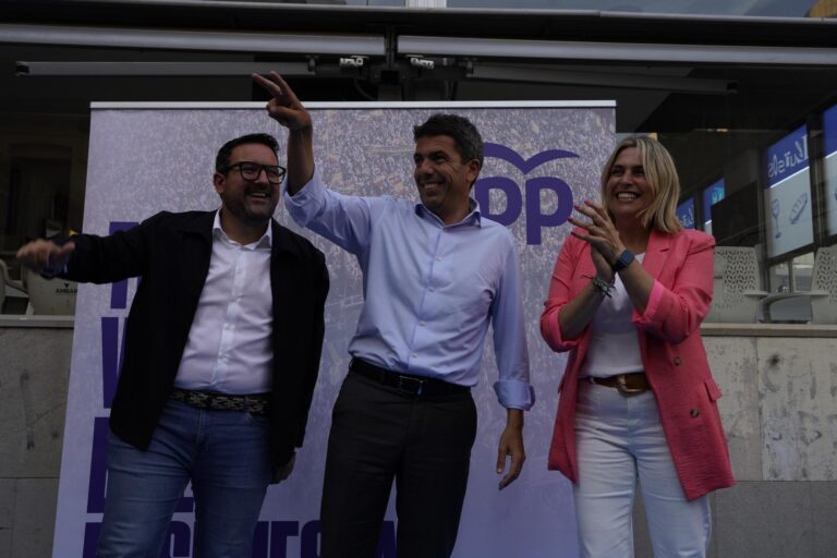 Mazón assegura en Vila-real la reserva de dos milions per a l’Hospital La Plana