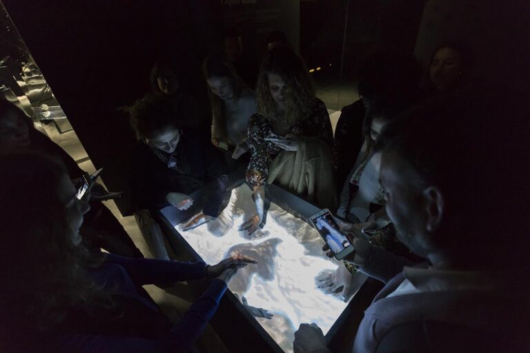 La innovació i la tecnologia revelen les novetats de Porcelanosa en la seua Mostra Internacional