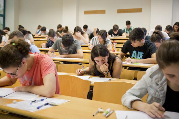 272 alumnes dels quatre instituts de Vila-real s'enfronten a la temuda selectivitat en l'UJI