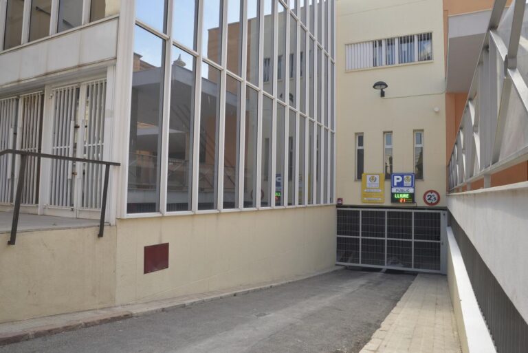 El PP proposa flexibilitzar i allargar l’horari del pàrquing de la plaça Colón