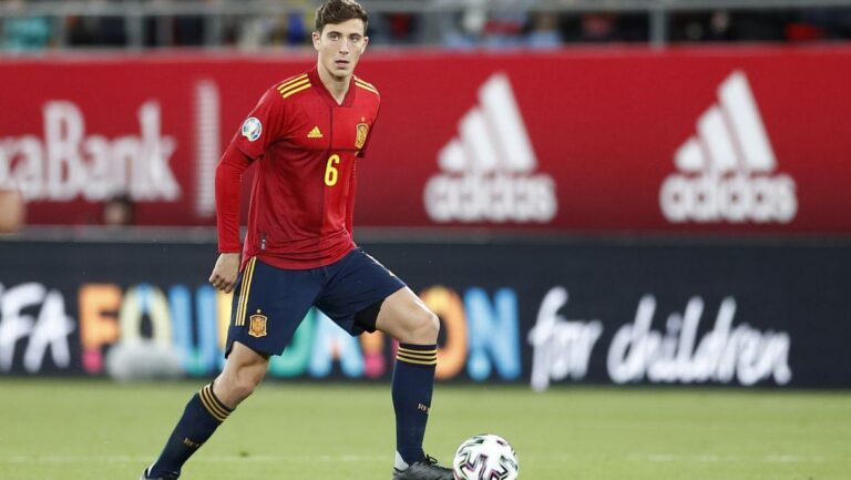 Pau Torres i la sorpresa Yéremi Pino, en la llista de Luis Enrique per a la Final Four