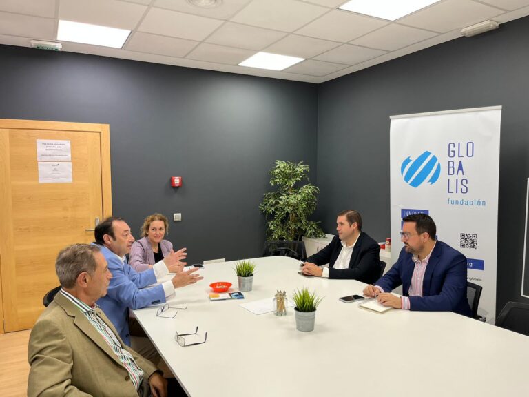 Casabó es reuneix amb Globalis per a conéixer les accions que fomenten el talent