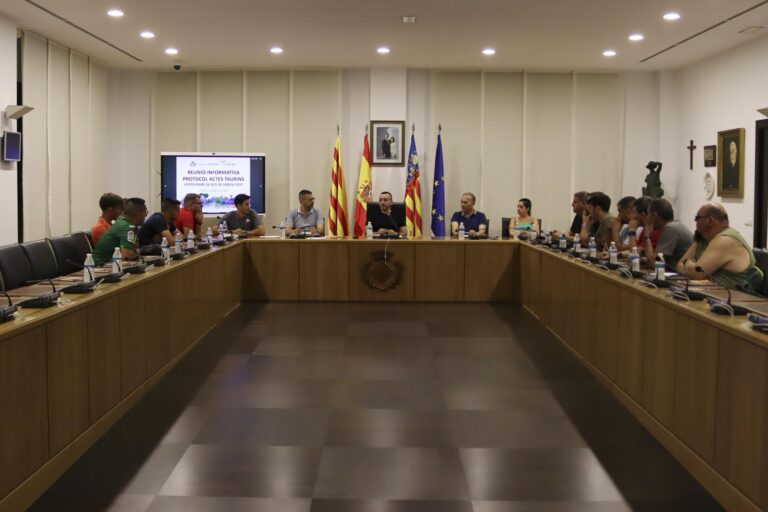 Vila-real pren mesures per reforçar la seguretat als actes taurins de les festes
