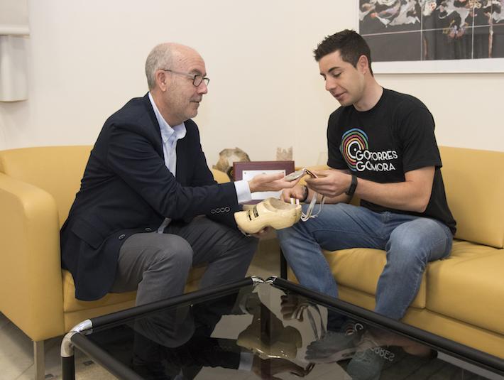 Diputació rep al recent subcampió del món de ciclisme en pista en Apeldoorn Sebastián Mora