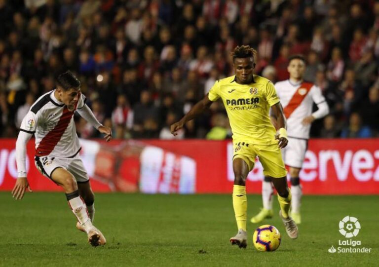 El Villarreal es conforma amb arrancar un empat davant el Rayo amb un gol de Sansone al límit del final (2-2)