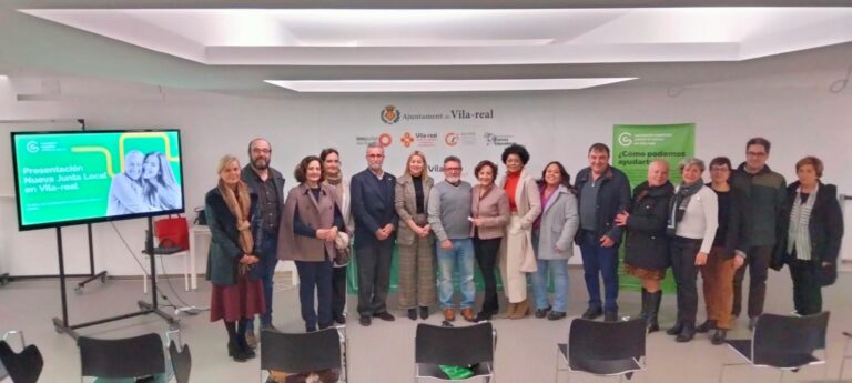 L'AECC presenta a Vila-real als nous membres de la Junta Local que presideix Pepe Honrubia
