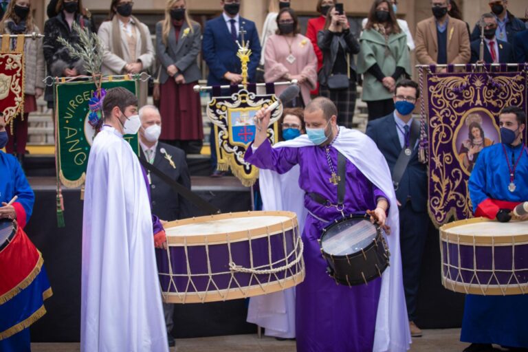 Vila-real celebra la Bendició de rams i la XXIX Tamborada local