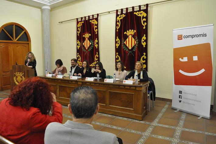 Representants de Compromís analitzen la situació actual de la dona en la taula redona 'Un compromís amb la igualtat'