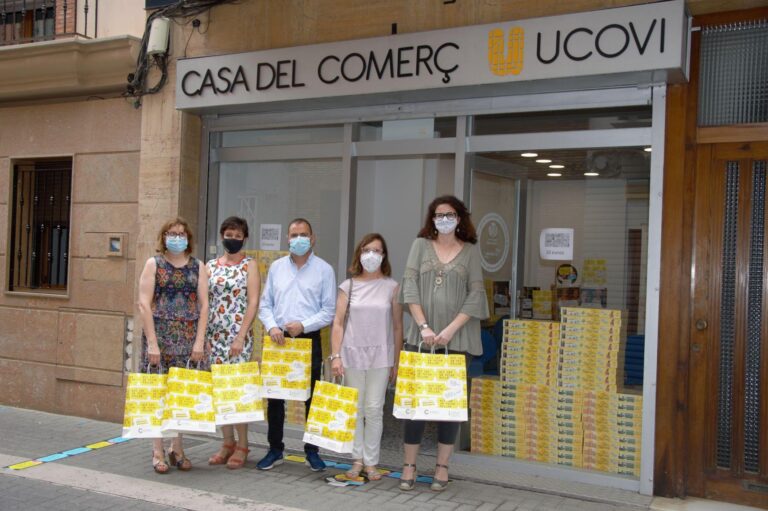 Vila-real aposta pels negocis locals sumant-se a la campanya ‘Xicotet comerç. El futur que compres’ 