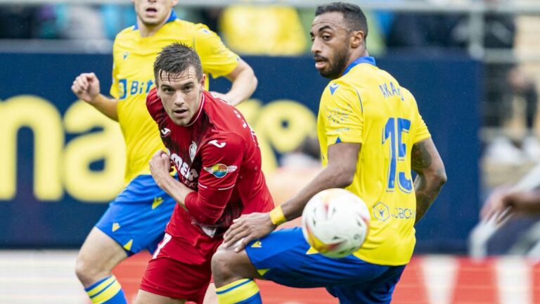 El Villarreal CF retarda fins a demà la inscripció dels abonats a Liverpool