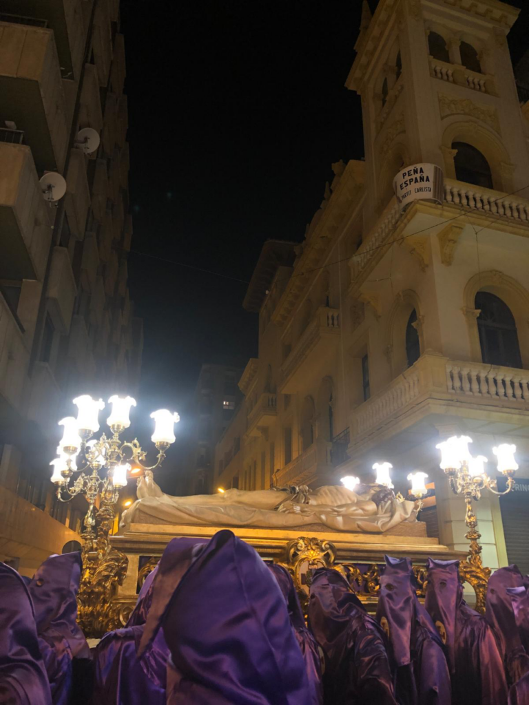 El Cristo Yacente de l’escultor Ortells, atractiu de la processó del Sant Enterrament de Vila-real