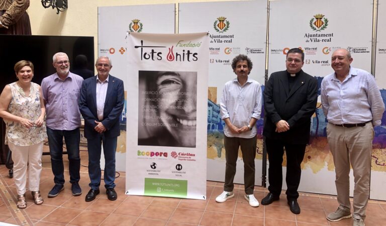 Dona, de 30 a 40 anys, parada i sense estudis, perfil majoritari atés per Fundació Tots Units al 2023