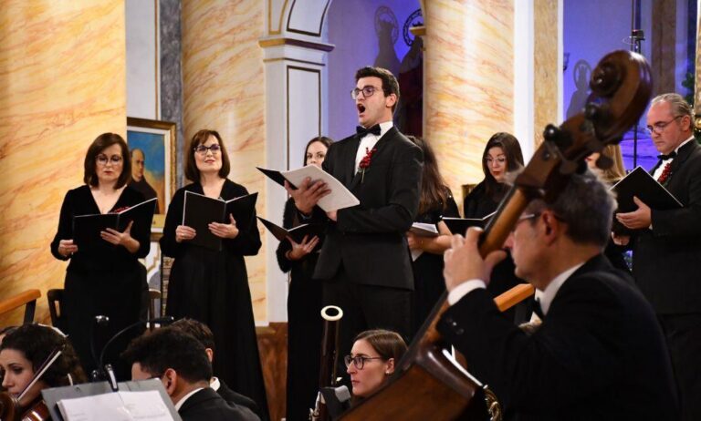 La cantata 'El Naixement' torna a sonar en el Nadal de Vila-real