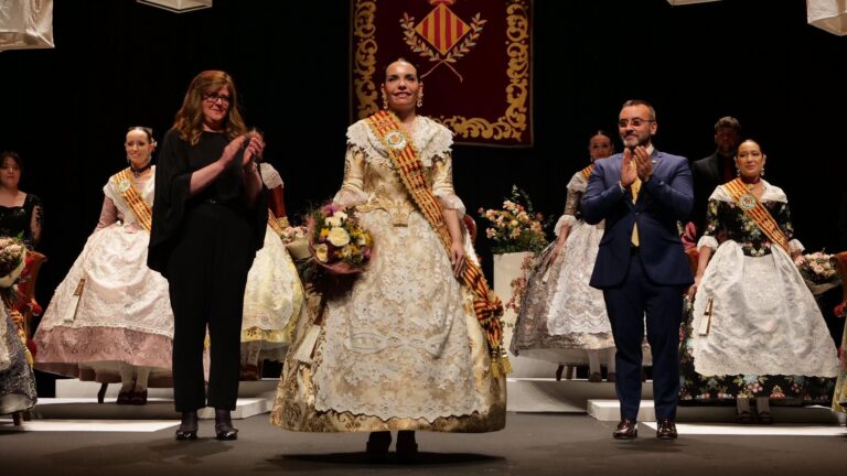 Les festes de Vila-real prenen impuls amb el pregó i imposició de bandes