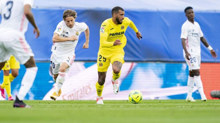 El Reial Madrid li remunta al Villarreal en els últims minuts a Valdebebas (2-1)