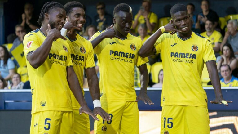 El Villarreal goleja al Sevilla, suma 70 punts i bat el rècord de gols en la història del club (4-2)