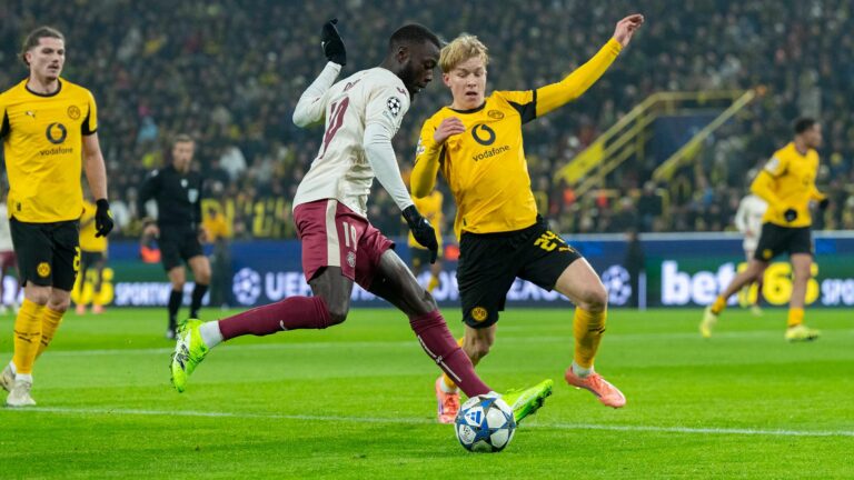 El Villarreal encaixa una polèmica i ampla derrota en la visita al camp del Borussia Dortmund (4-0)