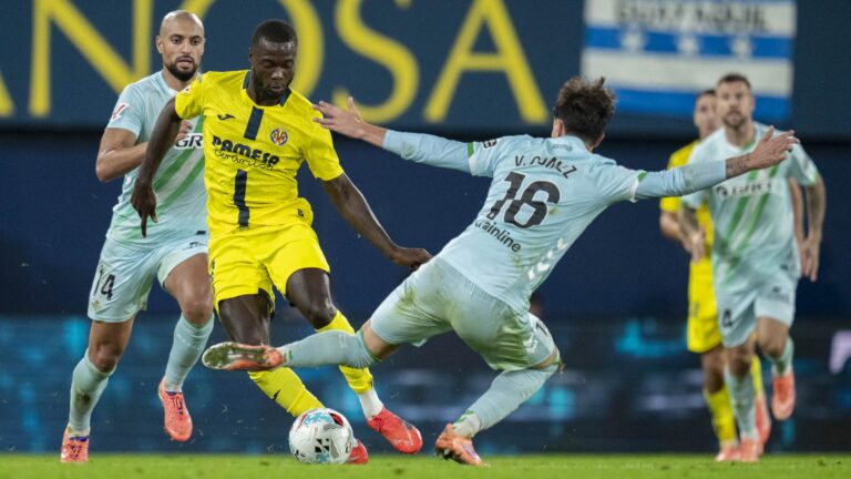 Empat amb sabor amarg per a un gran Villarreal davant el Betis a l?Estadi de La Ceràmica (2-2)