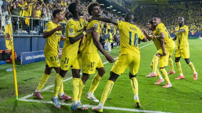 El Villarreal no es rendix en una brillant nit de Champions davant la Juventus en La Ceràcmica (2-2)