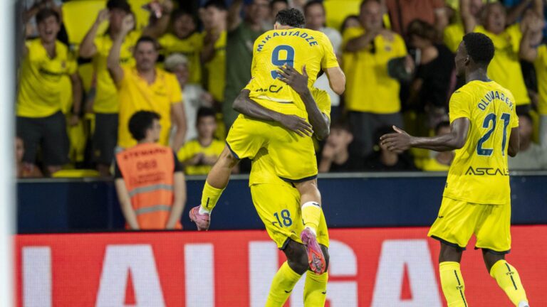 El Villarreal derroca el mur roget d’Osasuna i remunta el partit davant un rival molt sòlid (2-1)