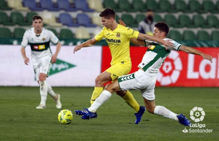 El Villarreal va desaprofitar un 0-2 davant l’Elx i al final només va empatar (2-2)