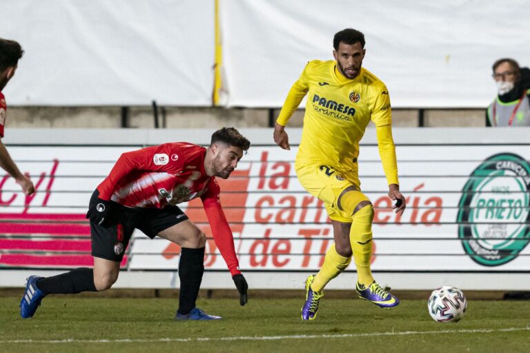 Un Villarreal molt solvent no dóna opció a la sorpresa al Zamora (1-4)