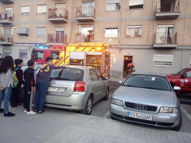 Possible explosió d'una bombona de butà en una vivenda de Vila-real