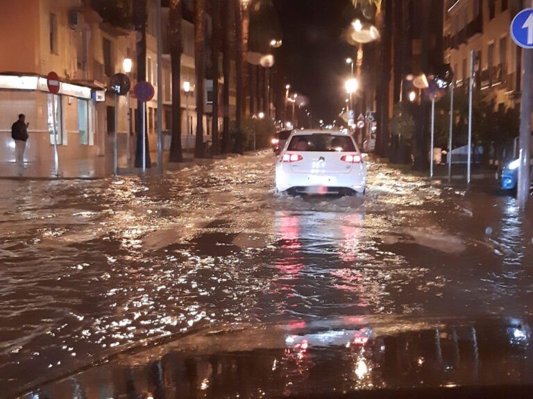 La tromba d’aigua deixa fins a 70 mm de pluja en alguns punts de la ciutat