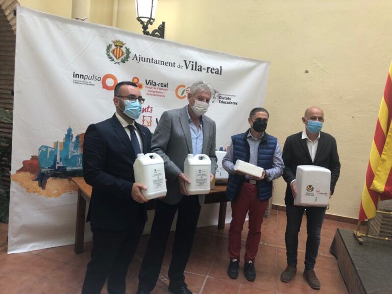 800 litres de sabó i 1.152.000 serveis de paper per a protegir de la Covid a 10.000 escolars