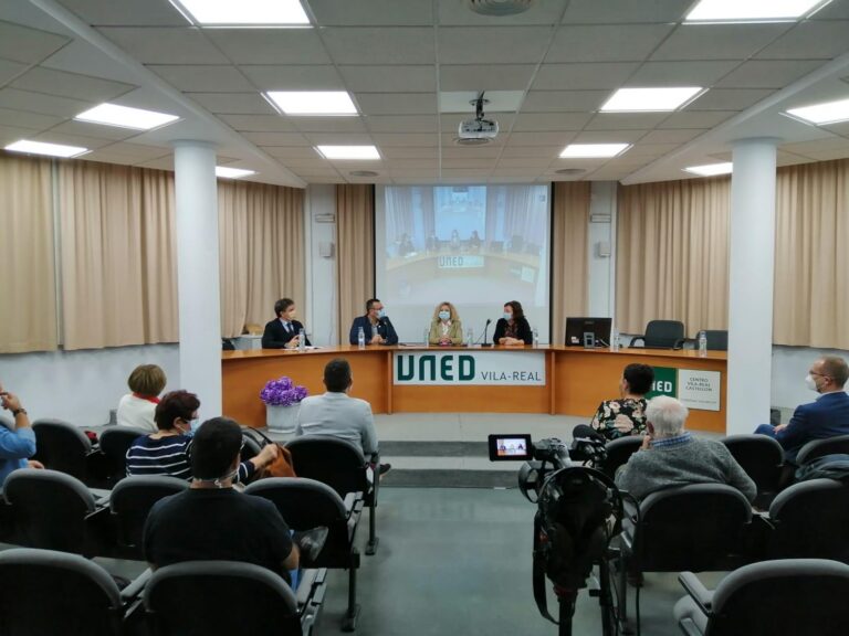 Colomer reivindica el turisme com a dret bàsic i apel·la a la seua professionalització i a acabar amb l’estigmatització