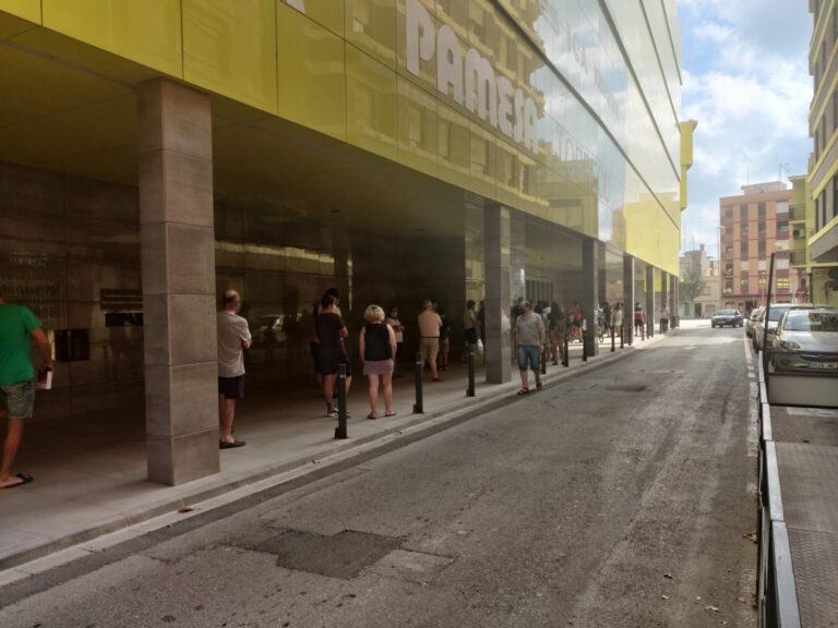 Vila-real prepara el protocol anti-COVID pel desplaçament dels groguets a Belfast