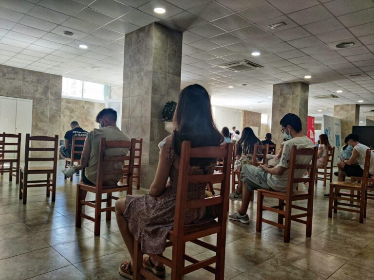 La vacunació avança i ja arriba aquesta setmana als adolescents de Vila-real