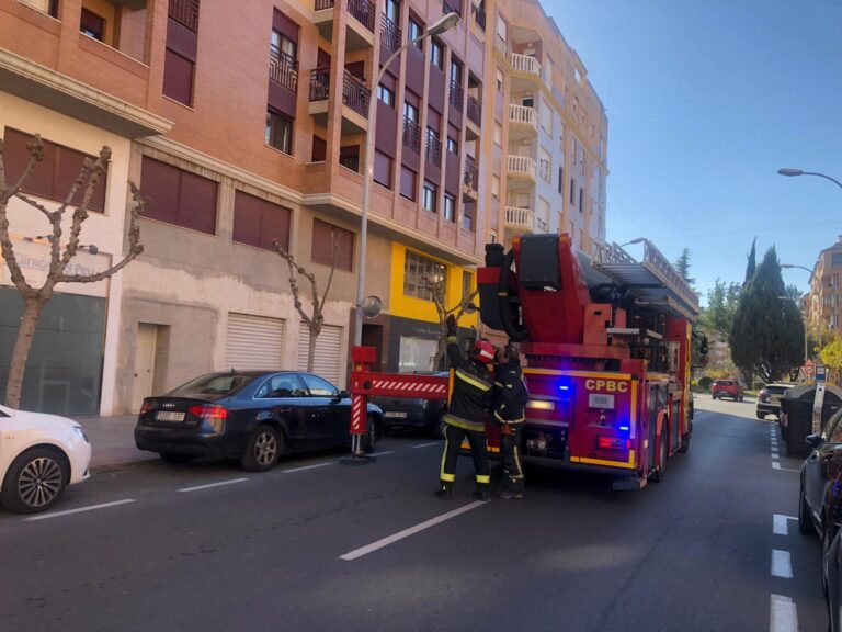 Una falsa alarma provoca la mobilització dels bombers i la policia en l’Avinguda Francesc Tàrrega