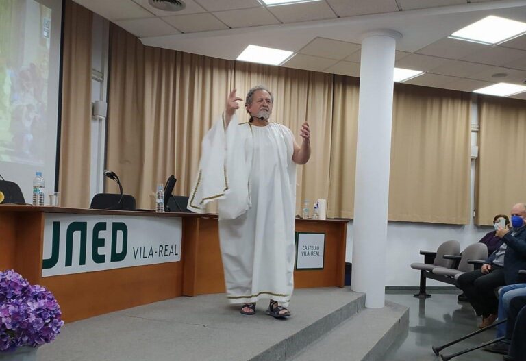 El president de la Diputació es converteix en Plató per a explicar els inicis de la teoria política