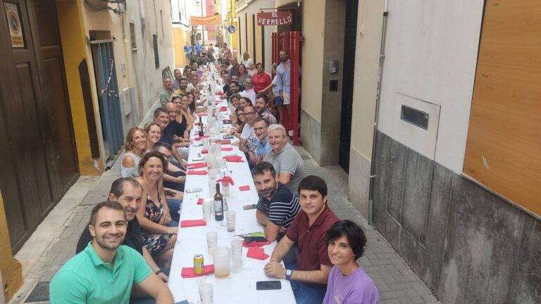 El grup municipal socialista celebra el seu tradicional dinar de festes a la penya El Vermelló