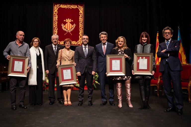 Francesc Tàrrega, Angelina Abad, Dolores Cano i José Ortells, reconeguts fills predilectes a títol pòstum amb honors
