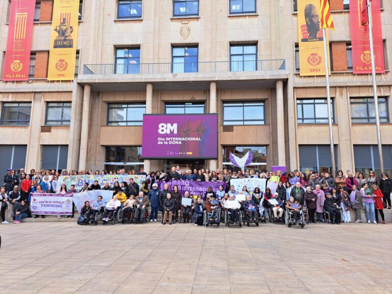 Vila-real reuneix els col·lectius socials per a celebrar el 8M
