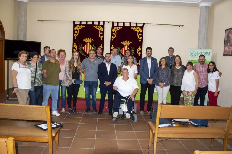 Vila-real reconeix a Acudim en la cloenda de les l Jornades de Responsabilitat Social i ODS
