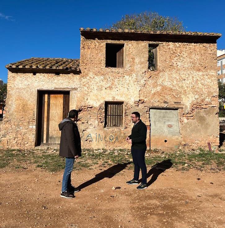 Casabó lamenta la deixadesa del PSOE en l’alqueria Botànic Calduch