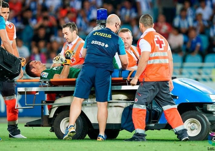 Alarma en el Villarreal: Andrés Fernández té danyat el lligament lateral del genoll dret