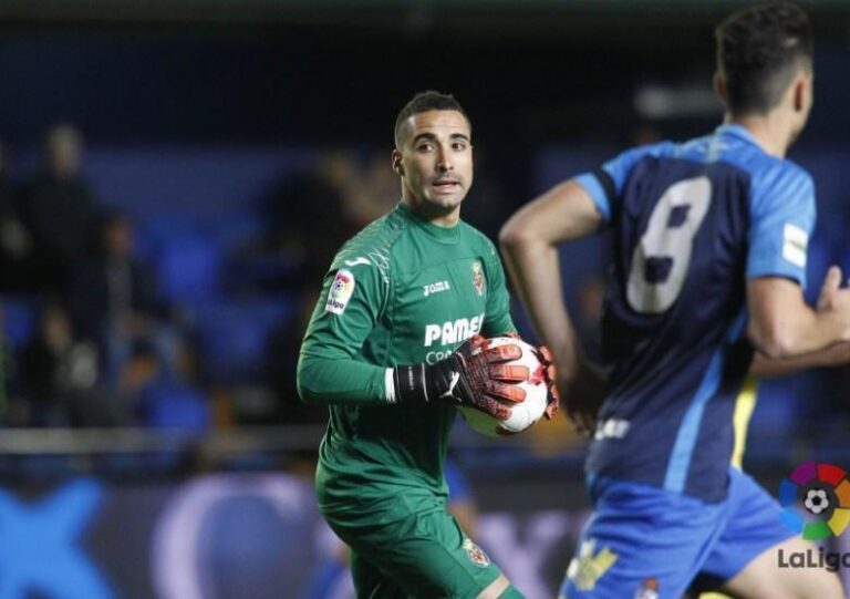 Asenjo va tindre "bones sensacions" en el seu retorn al camp nou mesos després de la lesió