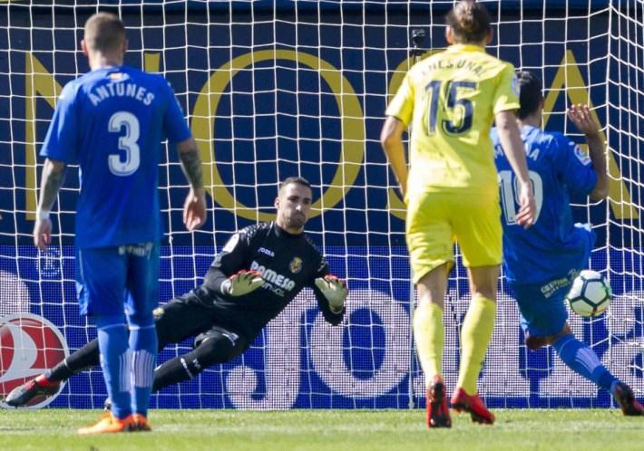 El Villarreal es retroba amb la victòria davant el Getafe (1-0) el dia en el que Sergio Asenjo para dos penals