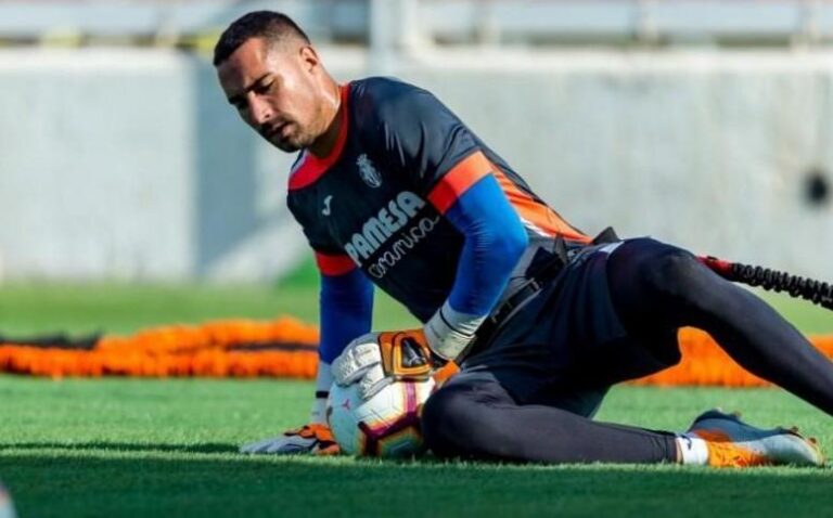 Asenjo: "Estem treballant molt dur cada dia per a donar-li la volta i eixir de la zona baixa"