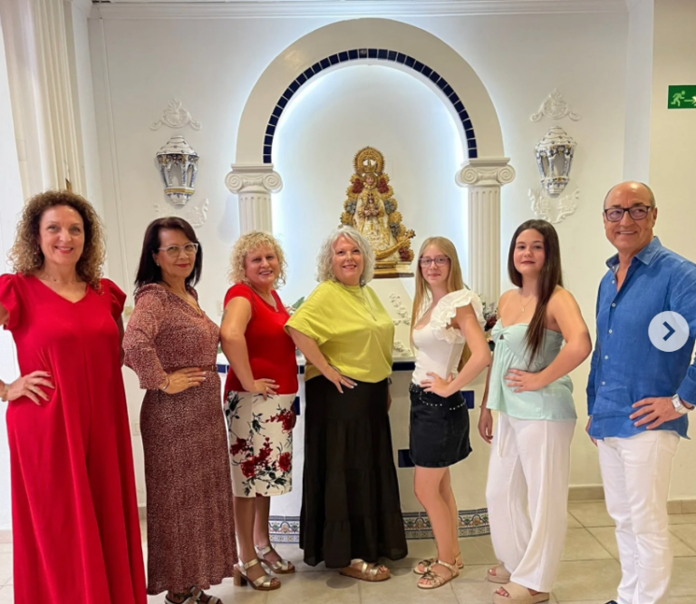 L’Associació Flamenca Andalusa de Vila-real presenta la seua nova cort d’honor 2025-2027