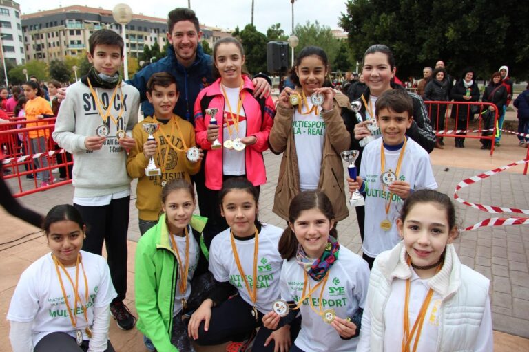 El Campionat Multiesport d'Atletisme reuneix 350 xiquets i xiquetes a la Maiorasga